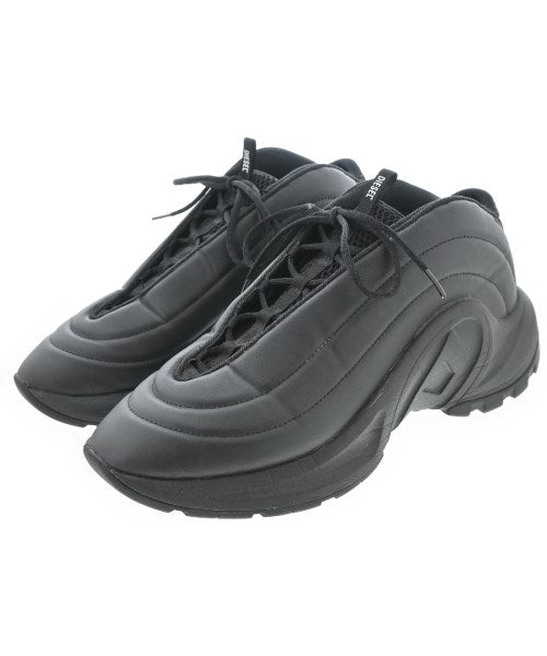 DIESEL รองเท้าผ้าใบ