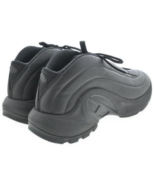DIESEL รองเท้าผ้าใบ