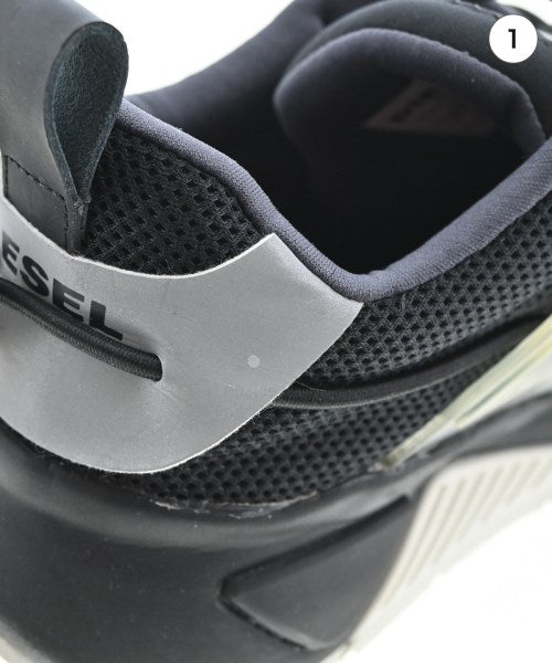 DIESEL รองเท้าผ้าใบ