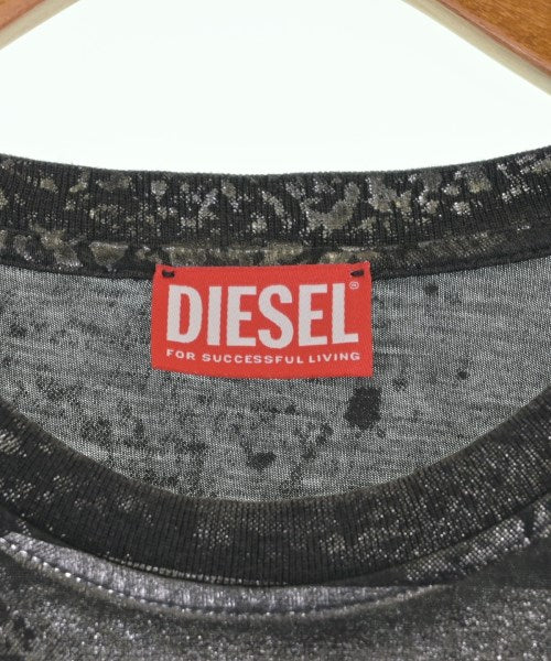 DIESEL เสื้อยืด/เสื้อท็อปส์