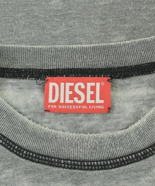 DIESEL เสื้อยืด/เสื้อท็อปส์