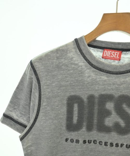 DIESEL เสื้อยืด/เสื้อท็อปส์