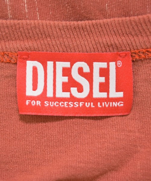 DIESEL เสื้อยืด/เสื้อท็อปส์