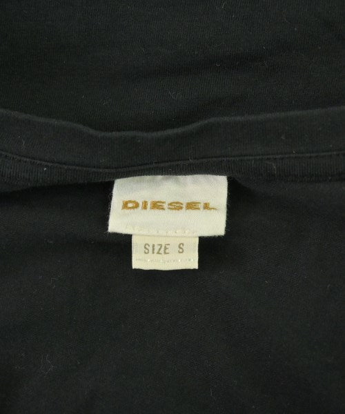 DIESEL เสื้อยืด/เสื้อท็อปส์