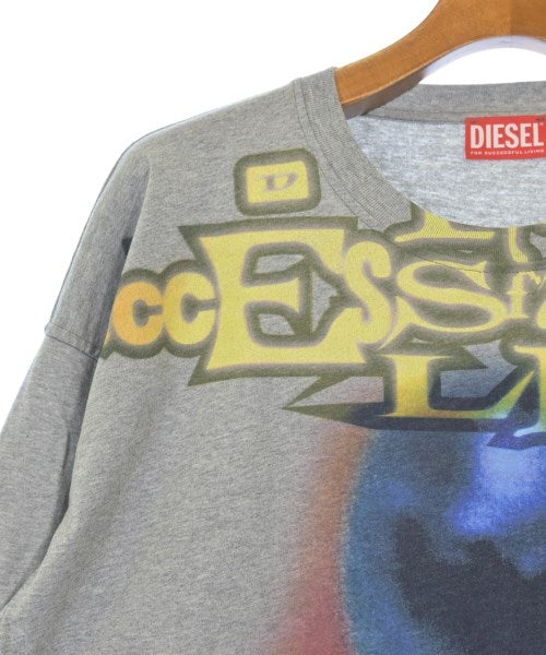 DIESEL เสื้อยืด/เสื้อท็อปส์