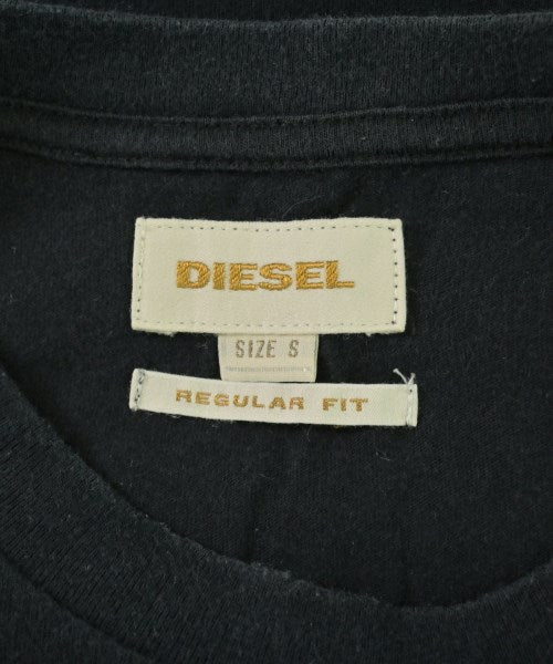 DIESEL เสื้อยืด/เสื้อท็อปส์