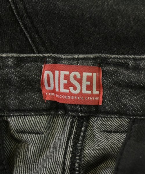 DIESEL กางเกง 5 ส่วน