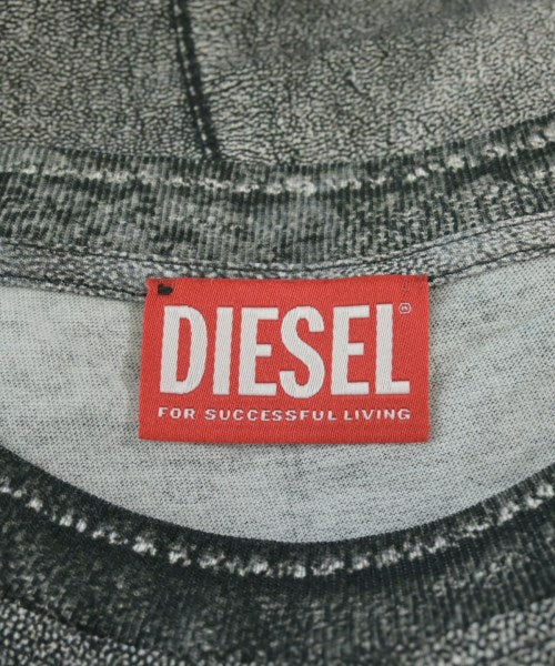 DIESEL เสื้อยืด/เสื้อท็อปส์