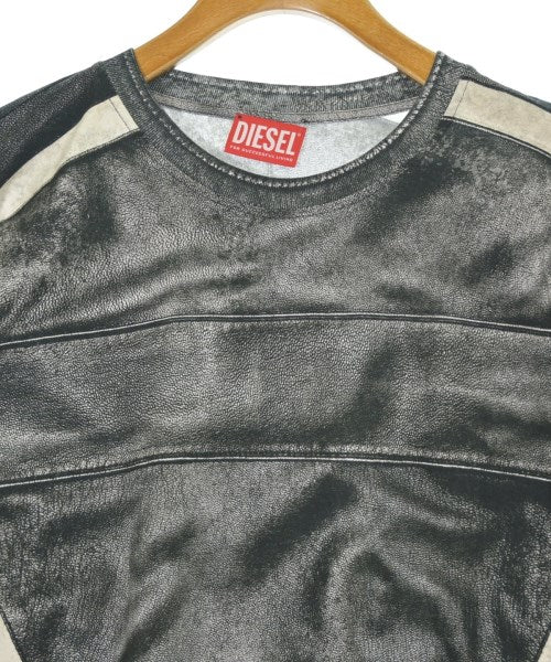 DIESEL เสื้อยืด/เสื้อท็อปส์