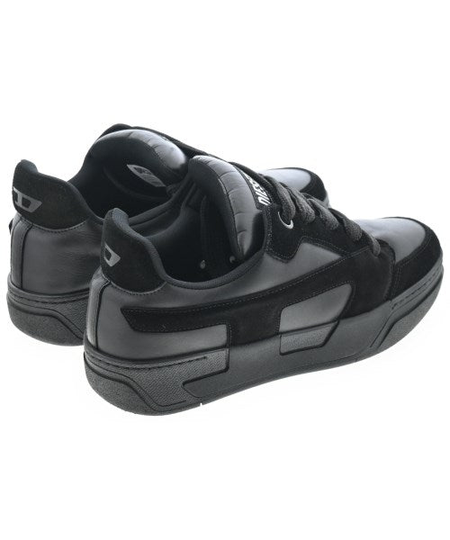 DIESEL รองเท้าผ้าใบ