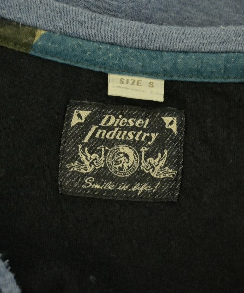DIESEL เสื้อยืด/เสื้อท็อปส์