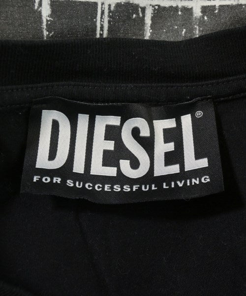 DIESEL เสื้อยืด/เสื้อท็อปส์