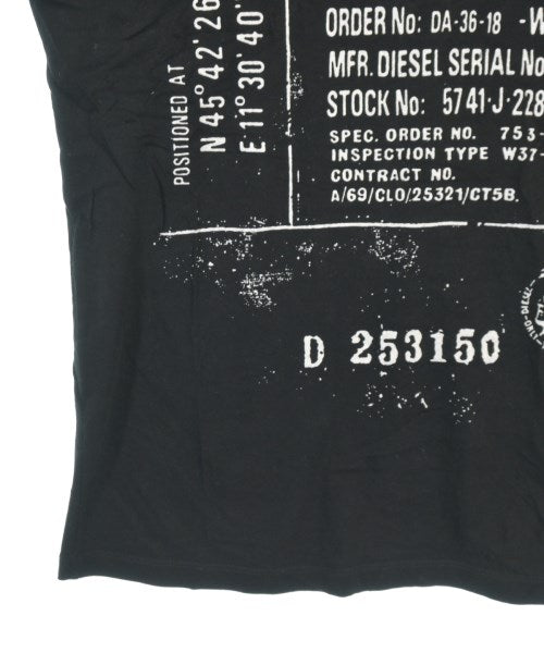 DIESEL เสื้อยืด/เสื้อท็อปส์