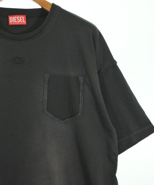 DIESEL เสื้อยืด/เสื้อท็อปส์