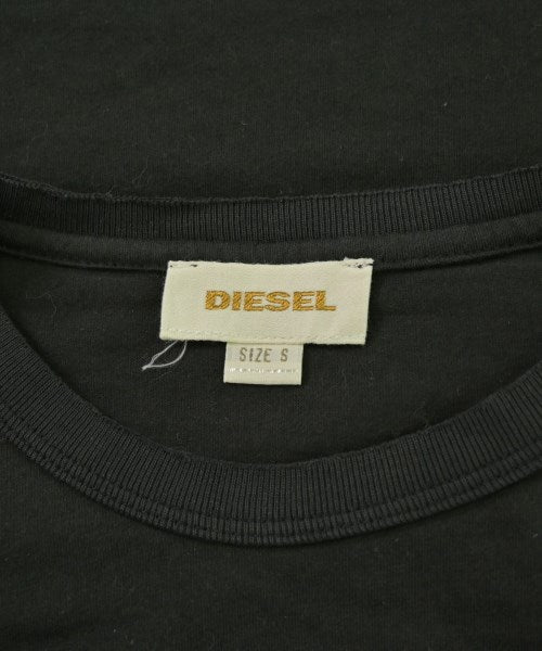 DIESEL เสื้อยืด/เสื้อท็อปส์