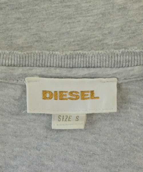 DIESEL เสื้อยืด/เสื้อท็อปส์
