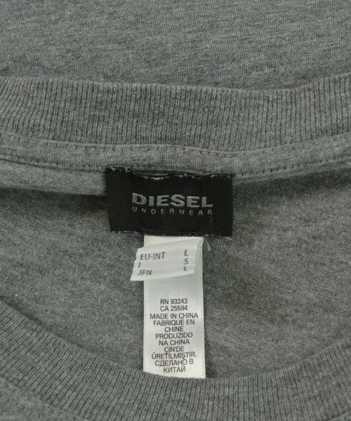 DIESEL เสื้อยืด/เสื้อท็อปส์