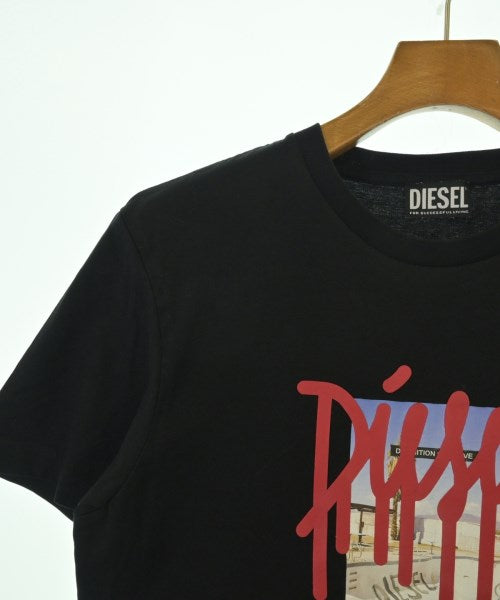 DIESEL เสื้อยืด/เสื้อท็อปส์