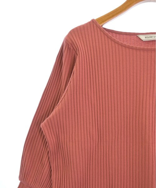 Rouge vif เสื้อยืด/เสื้อท็อปส์