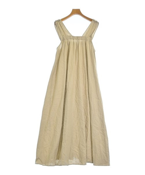 Rouge vif ชุดเดรส