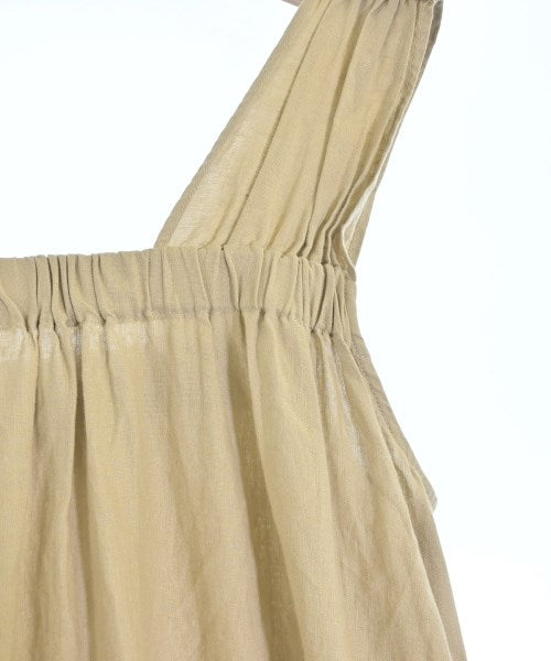 Rouge vif ชุดเดรส