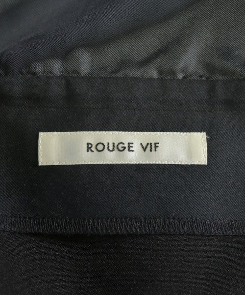 Rouge vif ชุดเดรส