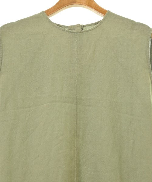 Rouge vif ชุดเดรส