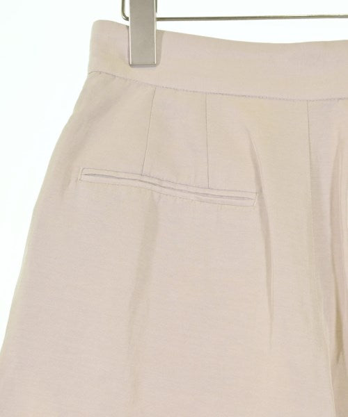 Rouge vif กางเกงขาสั้น