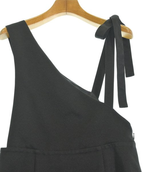 Rouge vif ชุดเดรส