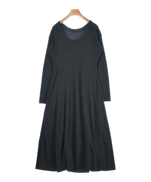 Rouge vif ชุดเดรส