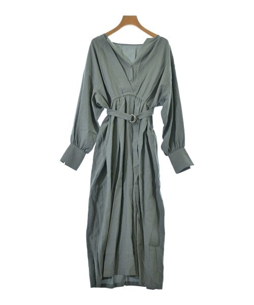 Rouge vif ชุดเดรส