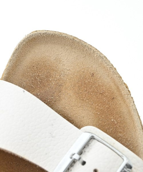 BIRKENSTOCK รองเท้าแตะ