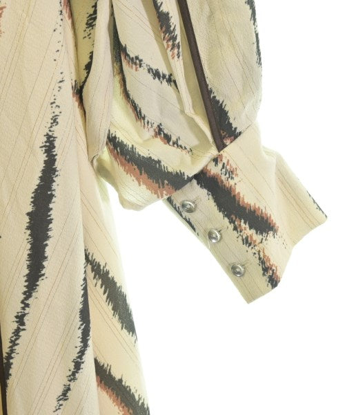 ROSE BUD เดรสที่เป็นเสื้อเชิ้ตตัวยาว