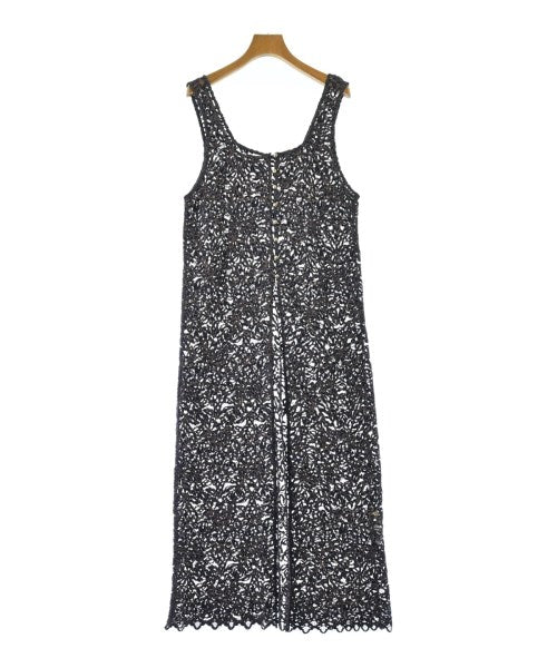 ROSE BUD ชุดเดรส