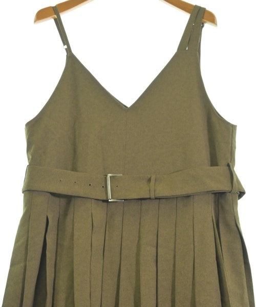 ROSE BUD ชุดเดรส