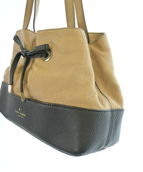 kate spade new york กระเป๋าถือขนาดใหญ่
