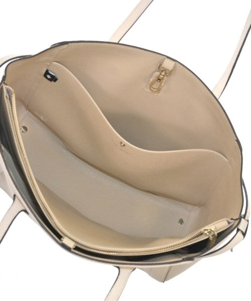 kate spade new york กระเป๋าถือขนาดใหญ่