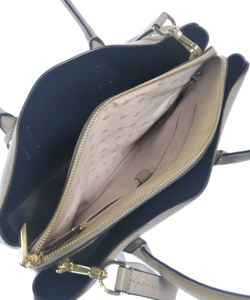 kate spade new york กระเป๋าถือขนาดใหญ่