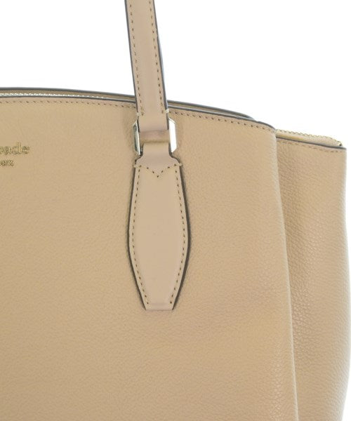 kate spade new york กระเป๋าถือขนาดใหญ่
