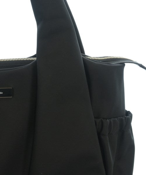kate spade new york กระเป๋าถือขนาดใหญ่