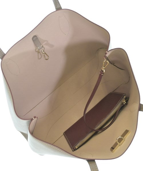 kate spade new york กระเป๋าถือขนาดใหญ่