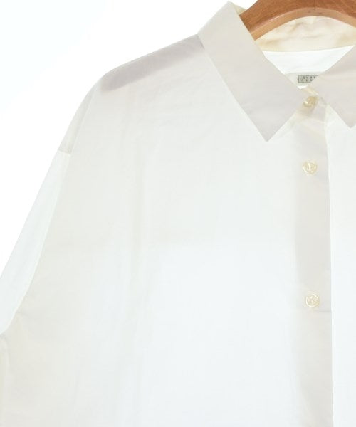 LOWRYS FARM เสื้อลำลอง