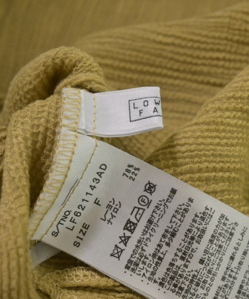LOWRYS FARM เสื้อยืด/เสื้อท็อปส์