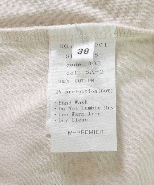 M-PREMIER เสื้อยืด/เสื้อท็อปส์