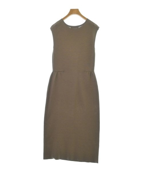 M-PREMIER ชุดเดรส