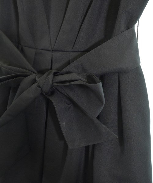 M-PREMIER ชุดเดรส