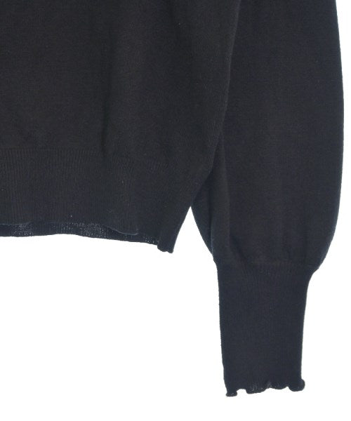 QUEENS COURT เสื้อกันหนาว