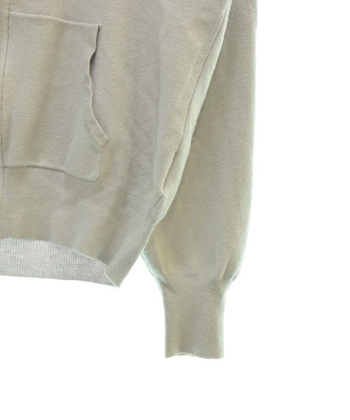 QUEENS COURT เสื้อกันหนาว