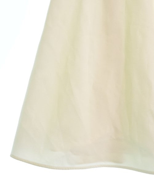 QUEENS COURT กระโปรงยาวถึงเข่า