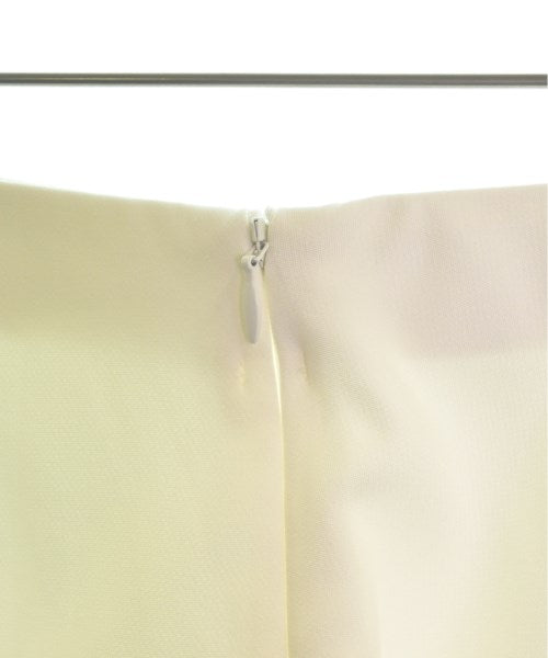 QUEENS COURT กระโปรงยาวถึงเข่า